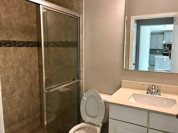 3rd image of 152 Crepe Myrtle Ct