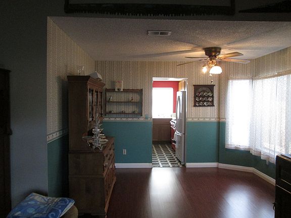 2nd image of 24014 Forsyte St