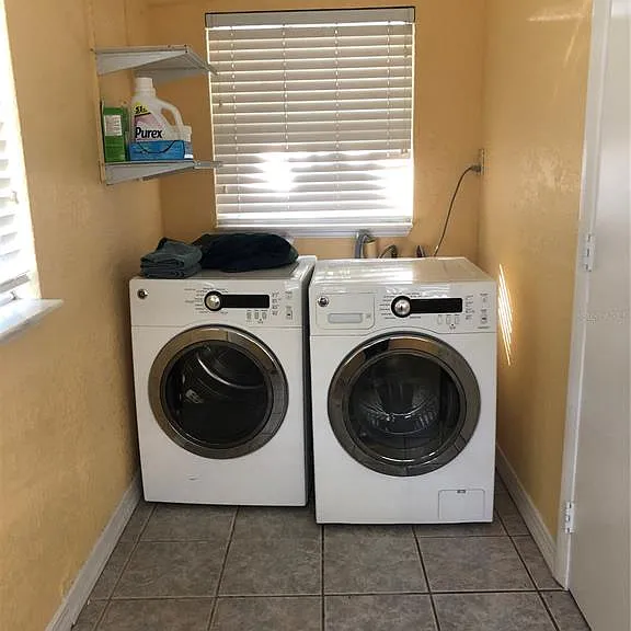 1209 E Comanche Ave — Photo 29