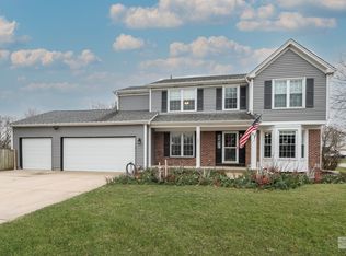 65 Arbor Ave, Sugar Grove, IL 60554