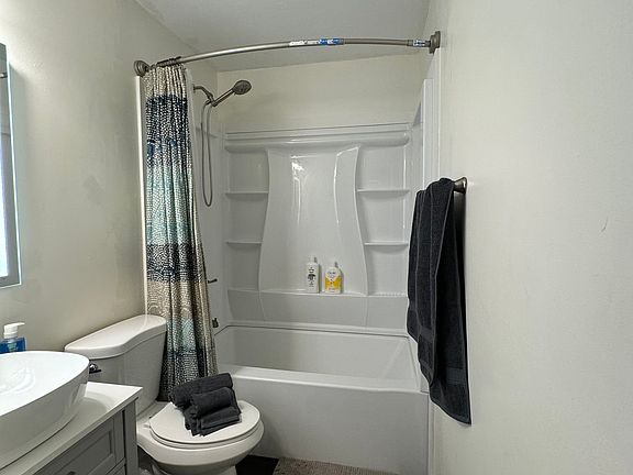 5th image of 4409 NW 27th Ter #Na