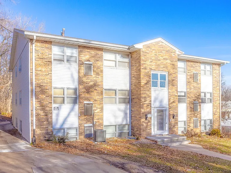 Discover Modern Comfort at Welbeck Apartments ~ Rent Special — Photo 14