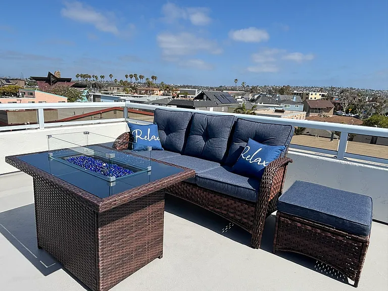 819 Avalon Ct #B — Photo 12