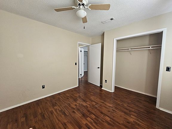 2nd image of 662 Bullock Rd