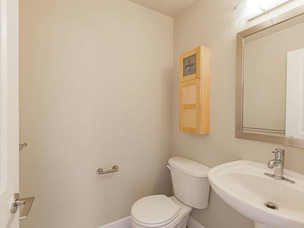 4 bedroom rental in Richmond — photo 18