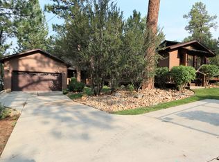 745 Victoria Ln, Sugarloaf, CA 92386
