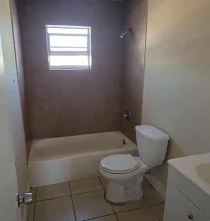 2nd image of 1653 NW 1st St APT 5