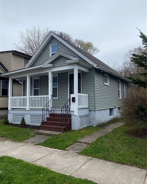 1st image of 355 Caroline St
