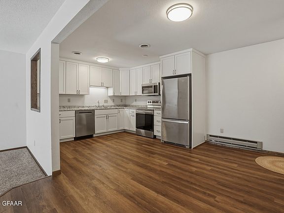 3rd image of 815 Duke Dr APT 432