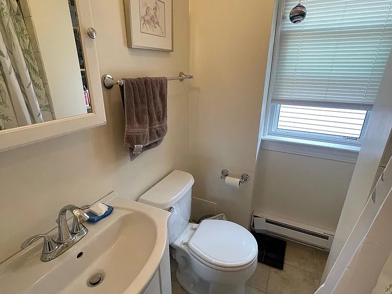 35 Belmont St #3 — Photo 8