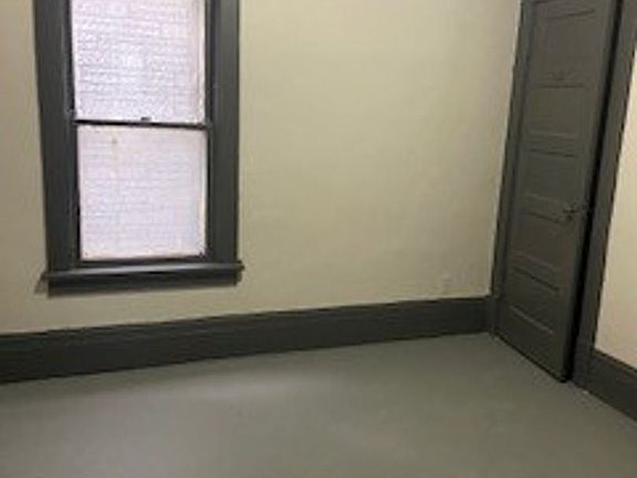 3rd image of 2513 N Buffum St #9052493