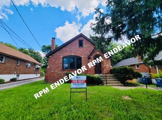 2354 Dawes Pl, Saint Louis, MO 63114