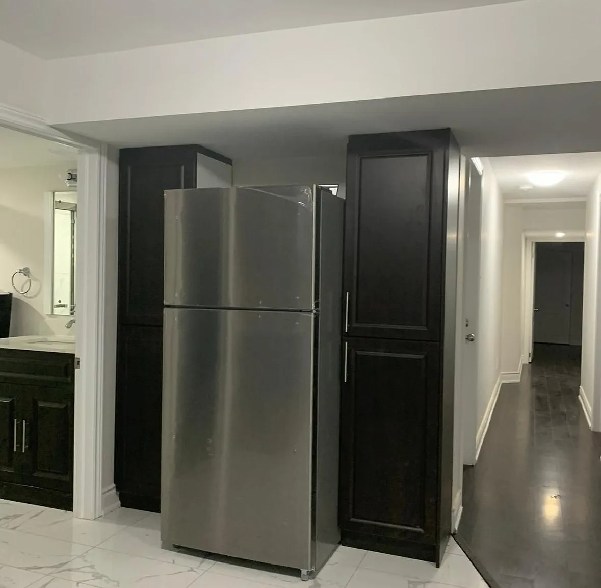 3 bed, $2,000 — Photo 2