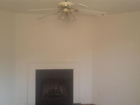 4th image of 14915 Tilley St #4915