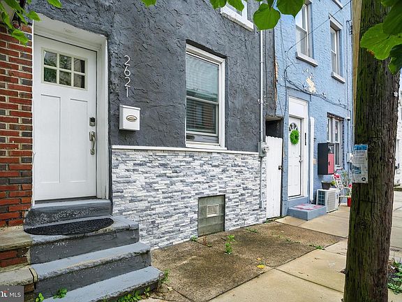 2nd image of 2621 Salmon St