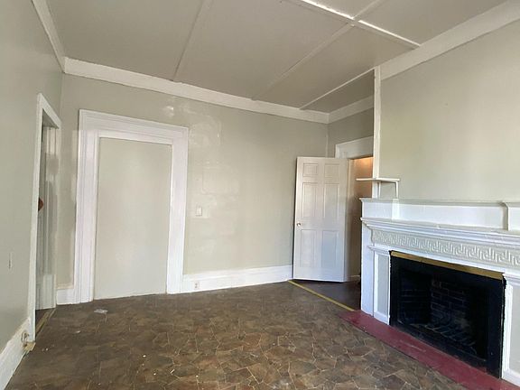 4th image of 318 W Gray St #2