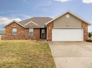 962 Megan Ln, Willard, MO 65781