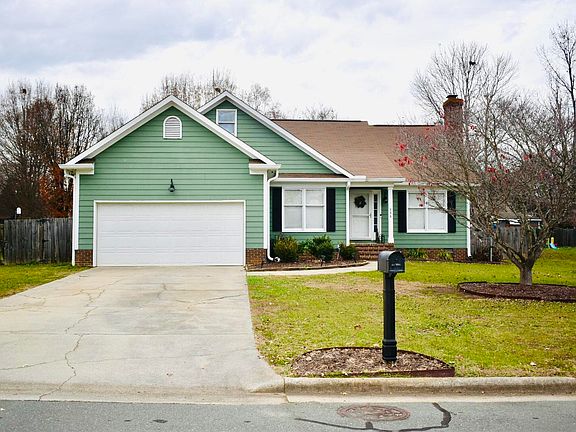 2nd image of 506 Brown Bark Ln
