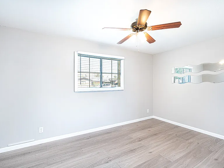 1512 S Beck Ave — Photo 21