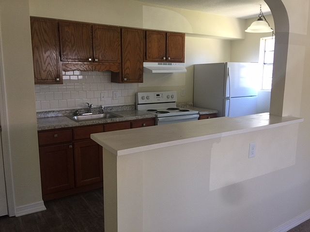 1st image of 130 S Estes Dr Building J