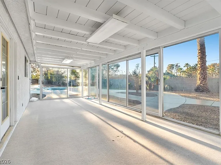 2868 Vista Del Sol Ave — Photo 2