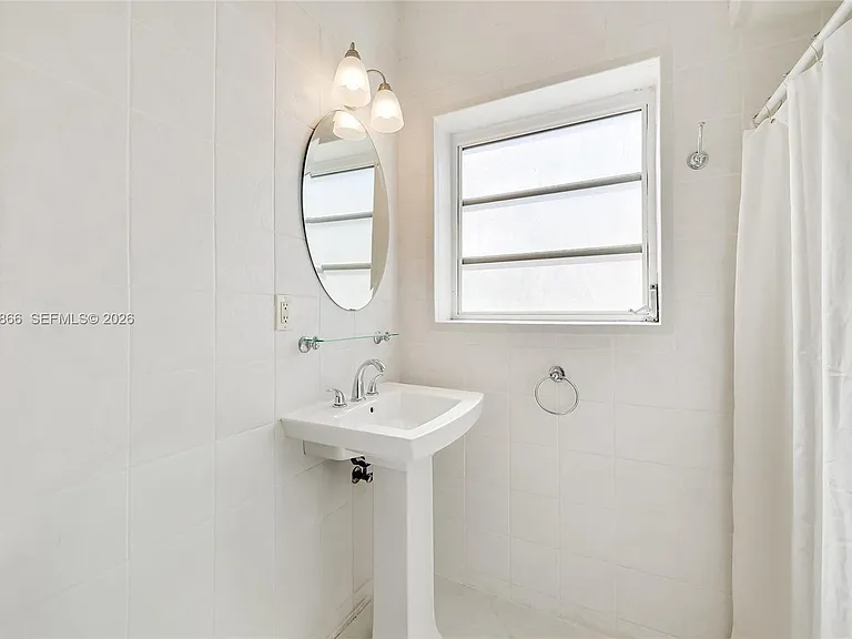 9056 Emerson Ave — Photo 11