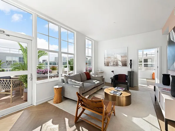 184 Kent Ave Unit Phc702, Brooklyn, NY 11249
