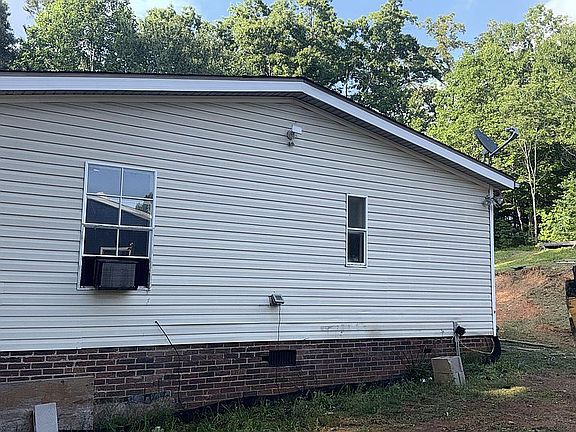 5th image of 535 S Greenbriar Rd