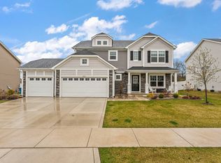 3043 Amberleigh Ln, Schererville, IN 46375