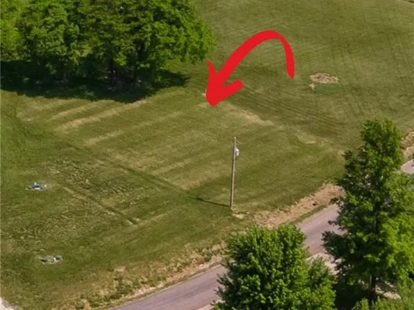 1561 Lake Viking Ter, Gallatin, MO 64640