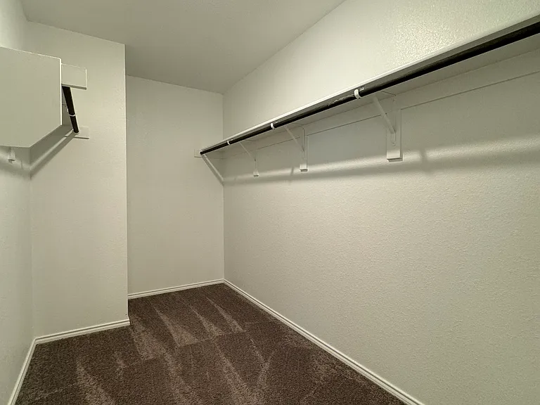 6033 Seguin Ct — Photo 14