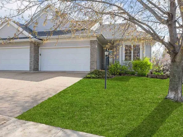 2185 Port Talbot Pl, Coralville, IA 52241