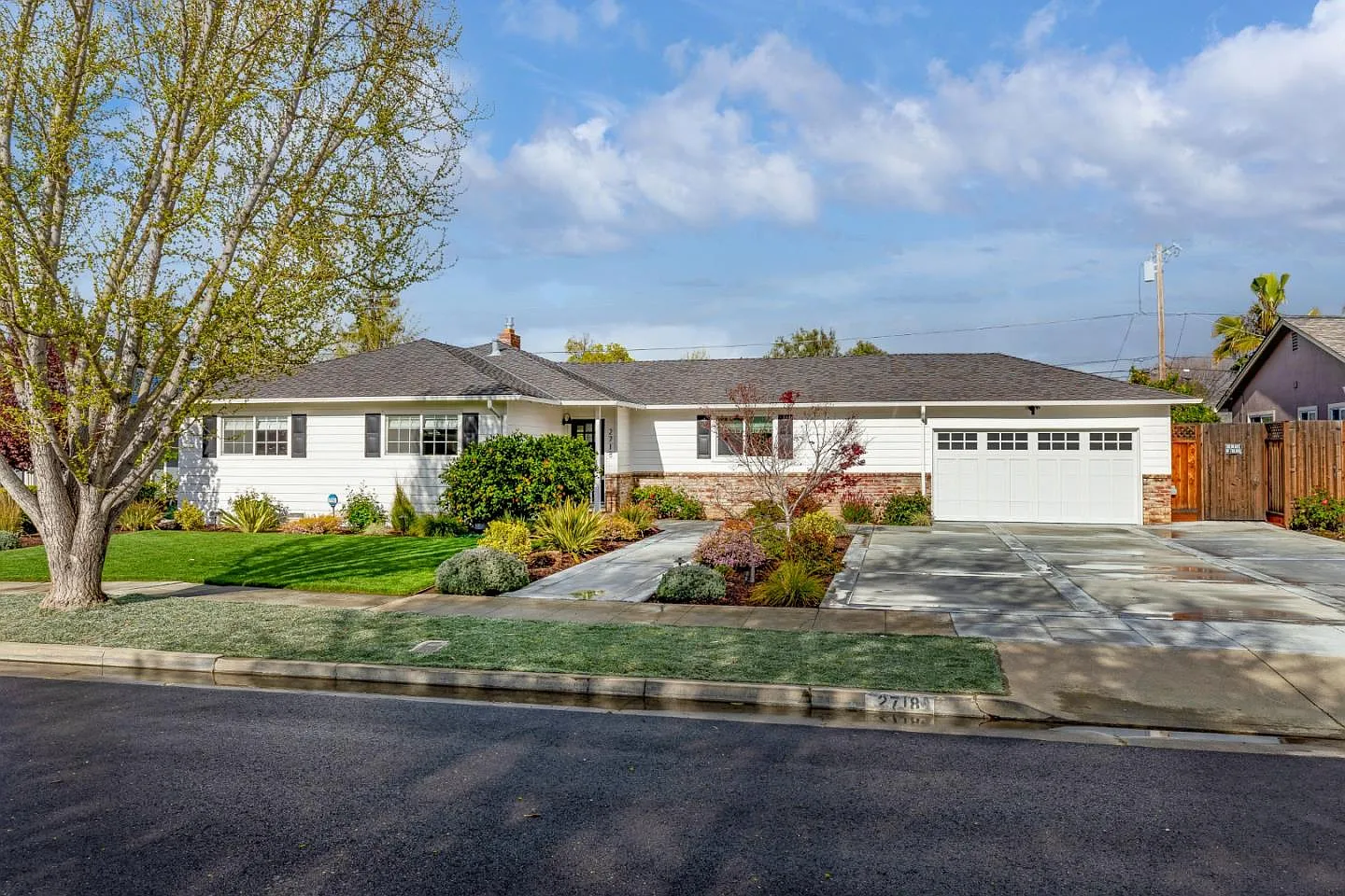 2718 Kring Dr photo 1