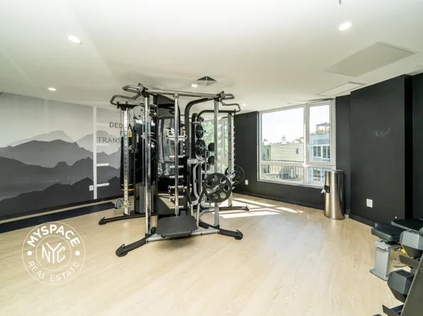 280 Meeker Avenue image 24 of 28