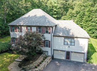 102 Saddle Hill Rd, Hopkinton, MA 01748
