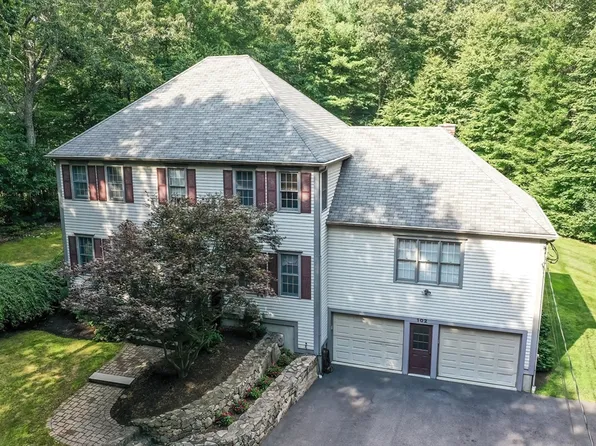 102 Saddle Hill Rd, Hopkinton, MA 01748