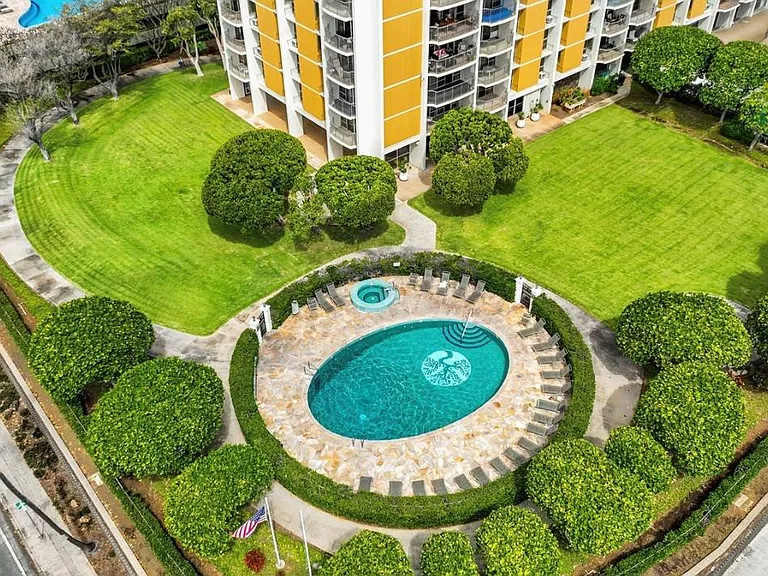 1350 Ala Moana Blvd #2711 — Photo 9