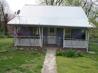 702 Main St, Crane, MO 65633