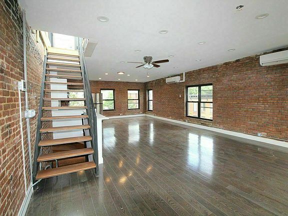 3rd image of 86 Hoyt St #Penthouse