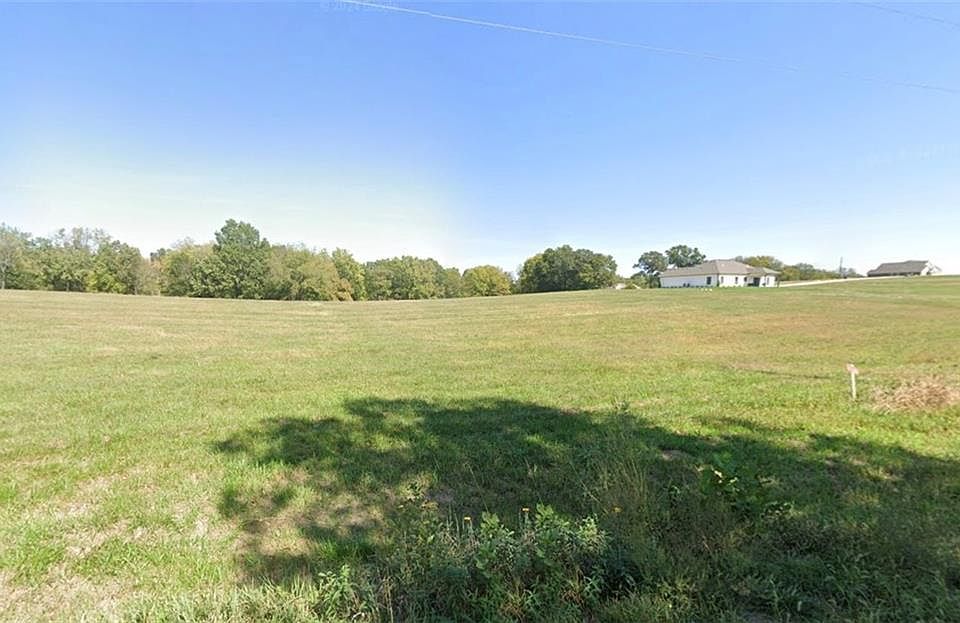 2nd image of 46 Weatherstone Village St
