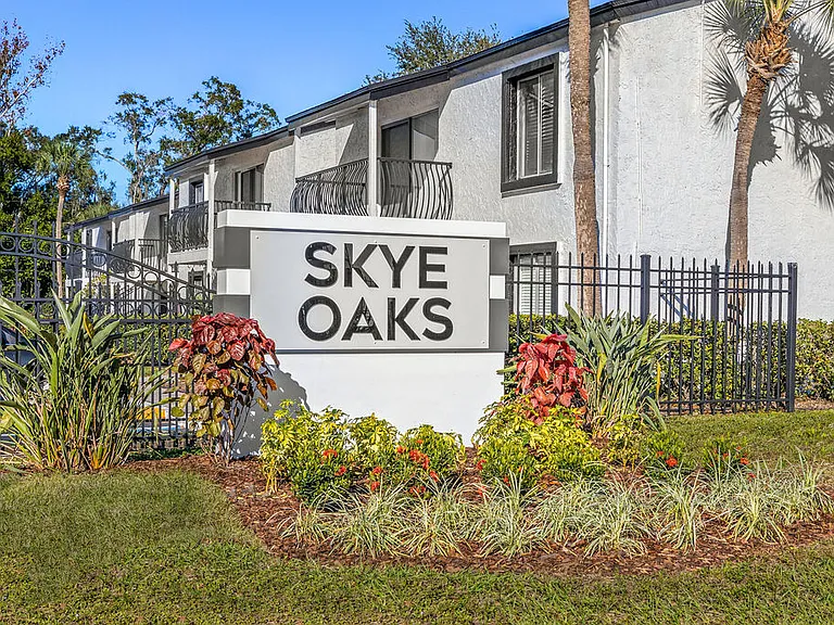 Skye Oaks — Photo 20