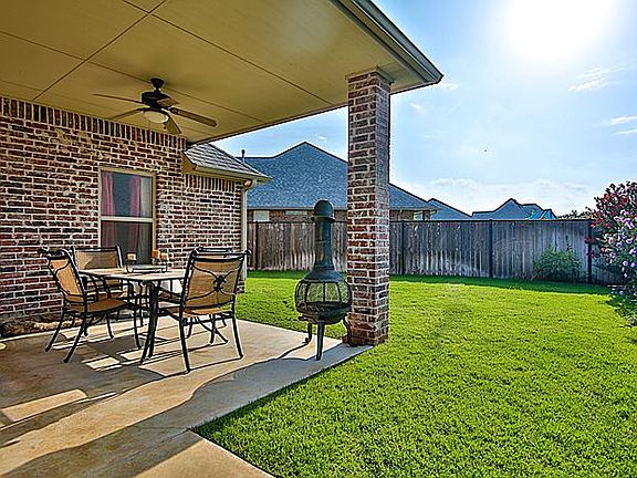 4th image of 3608 SW 123rd Ct