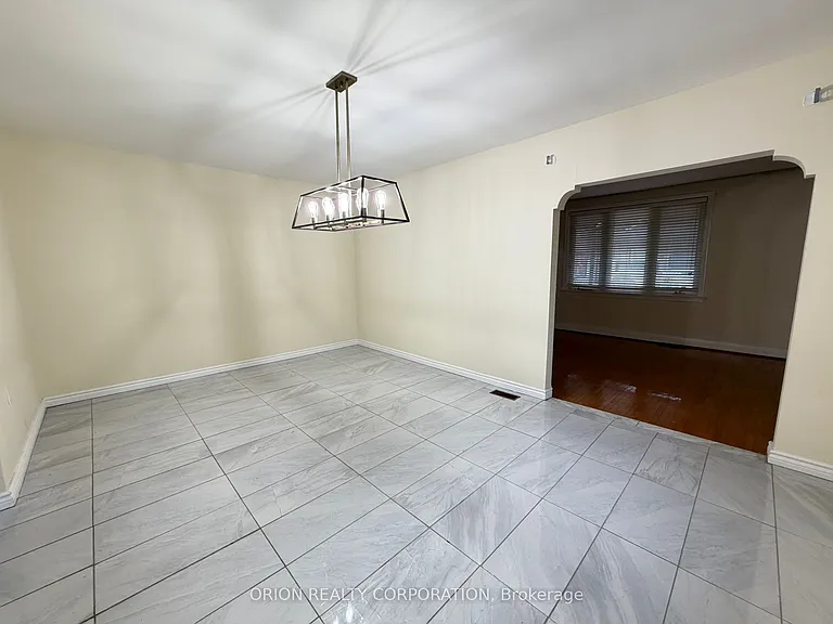 3 Romar Cres — Photo 8