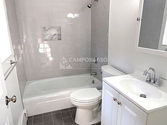 5th image of 109 Oxford St #3