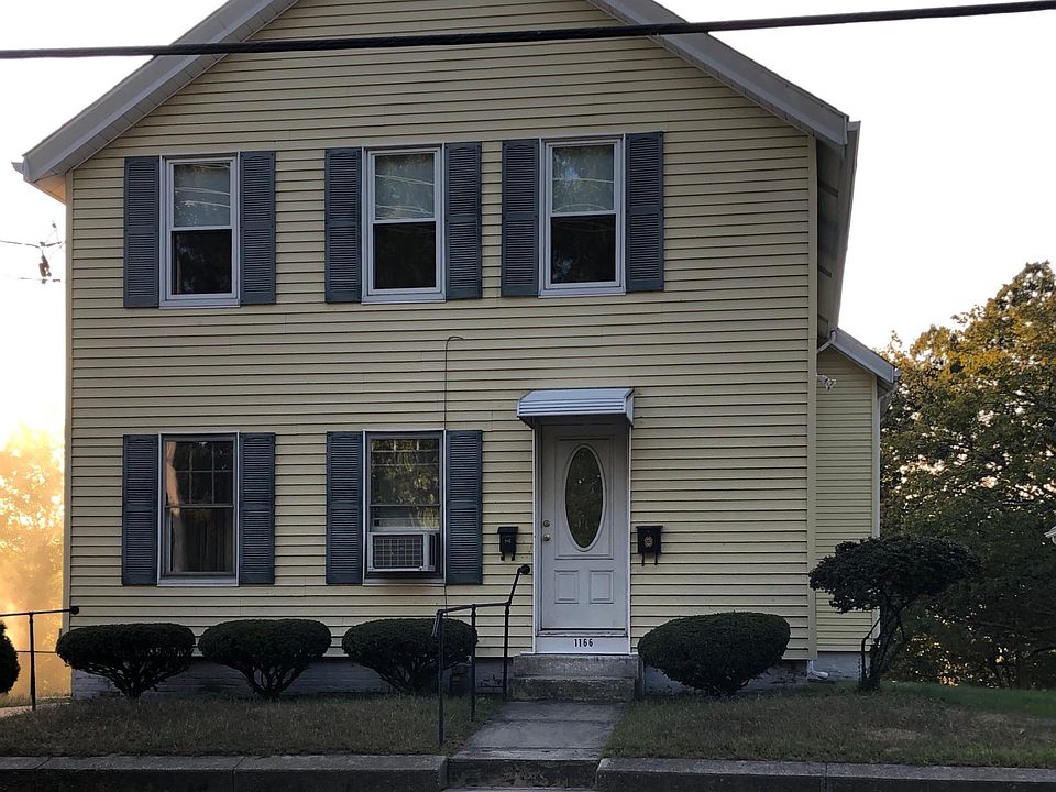 1st image of 1166 Lonsdale Ave Floor 2