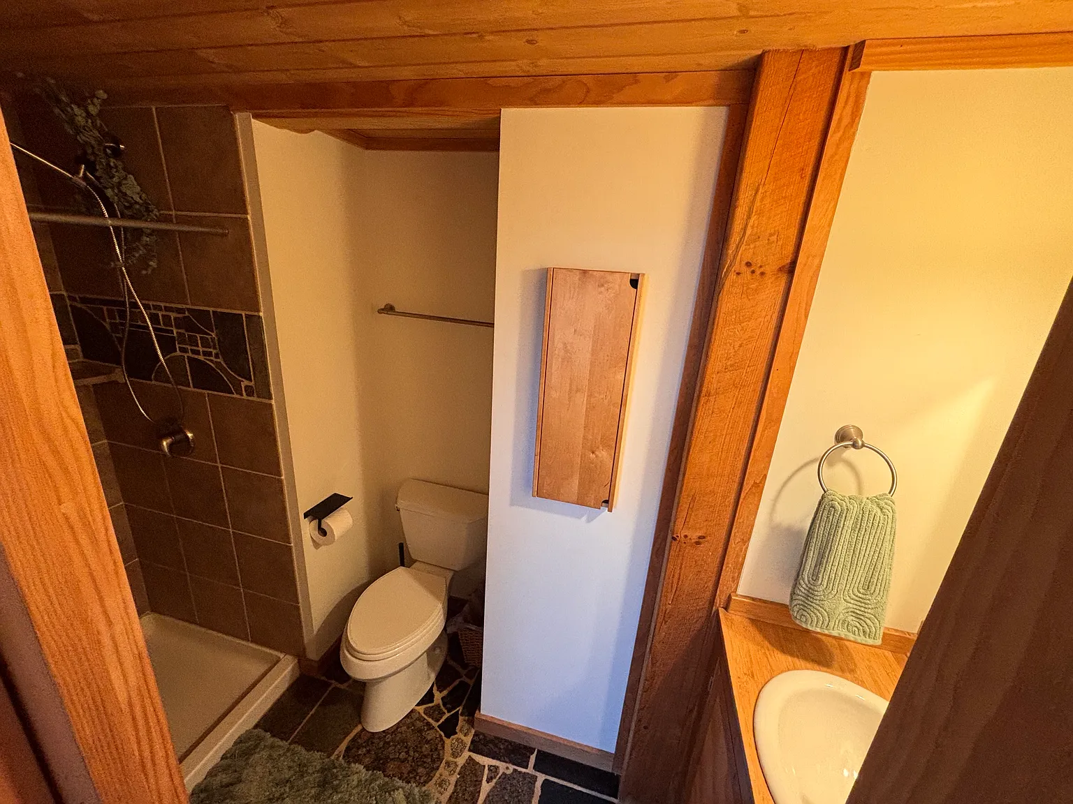 3 bed, 1344 sqft, $3,800 — Photo 4