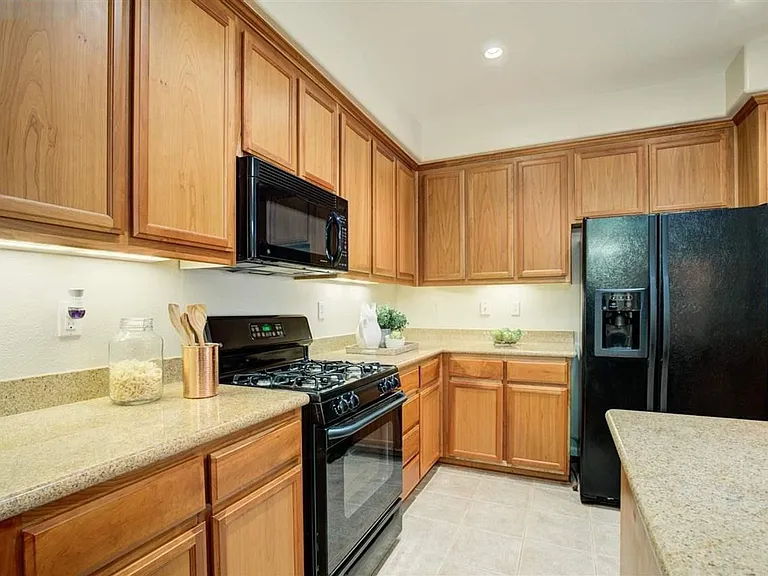 4231 Clarinbridge Cir — Photo 8