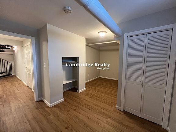 4th image of 4 Farrington Ave #1T