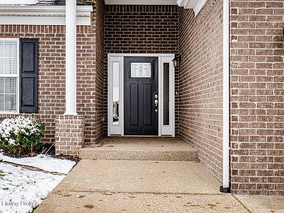 4th image of 446 Red Crest Dr