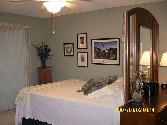 Master Bedroom w/sliders to Lanai/Spa